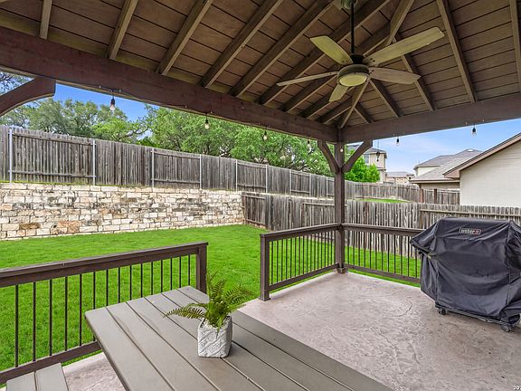 3rd image of 23031 Woodlawn Ridge