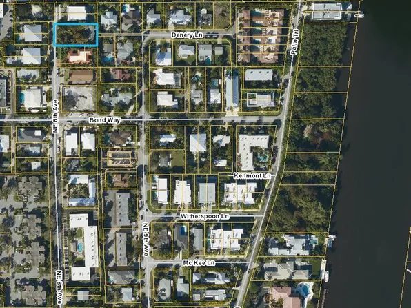 1227 NE 8th Avenue, Delray Beach, FL 33483