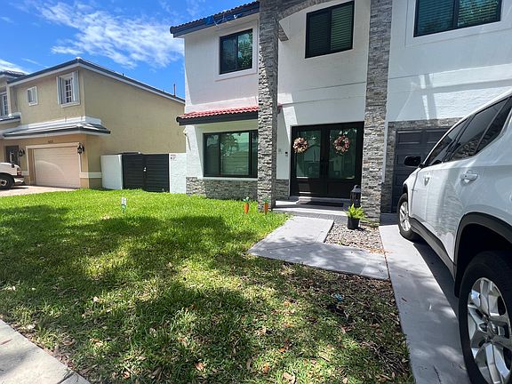 2nd image of 19222 NW 89th Ave