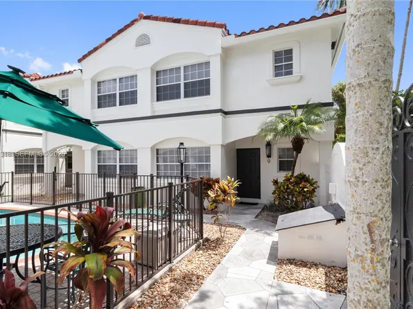 801 NE 1st St APT 9, Fort Lauderdale, FL 33301