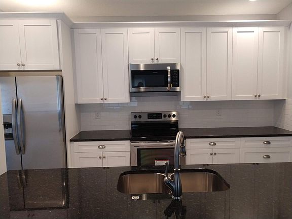 2nd image of 516 Courtney Dr