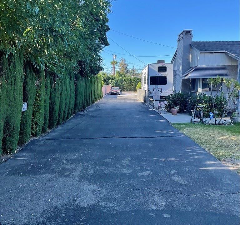 1st image of 8856 Hermosa Dr