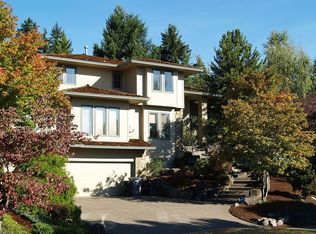 2375 Falcon Dr, West Linn, OR 97068