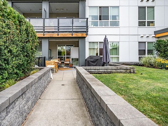 5th image of 1892 Starling Dr #109