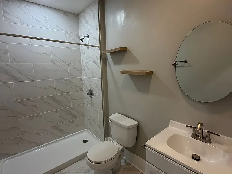 1249 Oakwood Ave — Photo 8