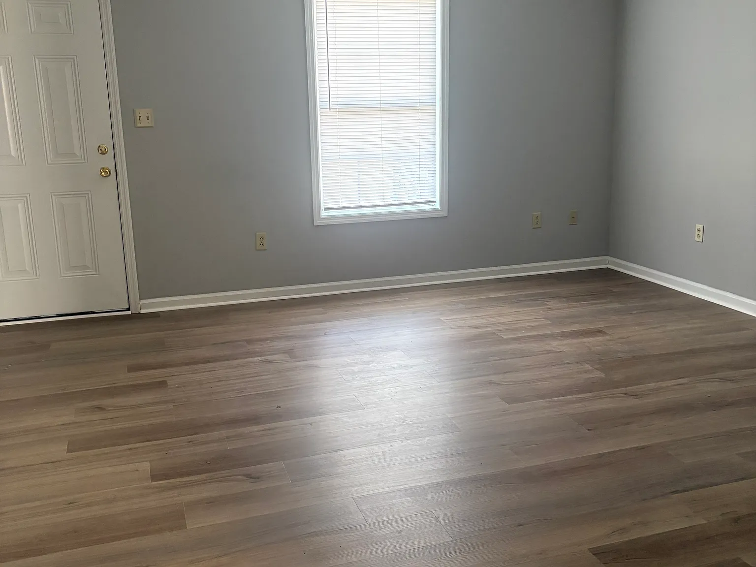 2 bed, 1200 sqft, $1,200 — Photo 2