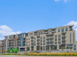 397 Codds Rd #214, Ottawa, ON K1K 3X3