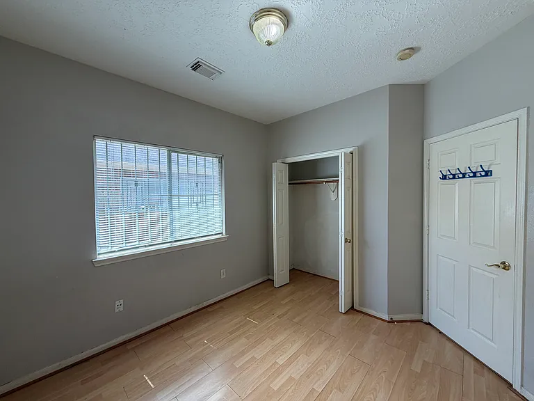 13403 Agarita Ln — Photo 37