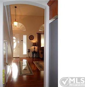 2nd image of 6044 Palmdale St