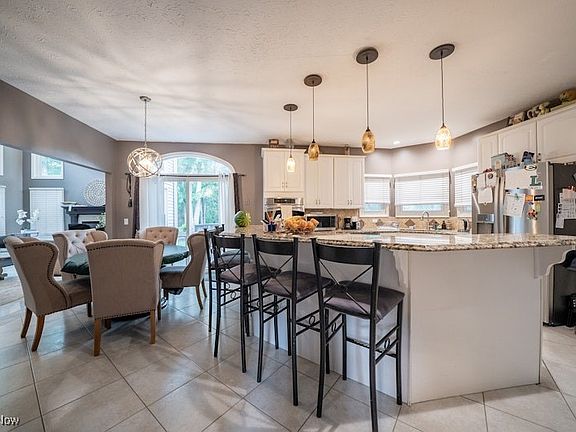 4th image of 30632 Royal Woods Pl
