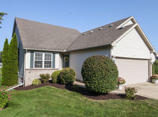 32 Ashling Ct, Bloomington, IL