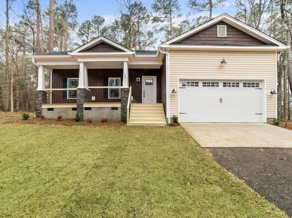 688 Sikes Rd, Saint Matthews, SC 29135