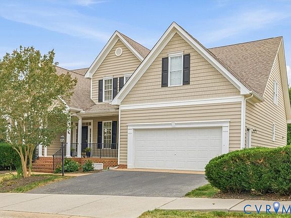 3rd image of 742 Colony Forest Dr