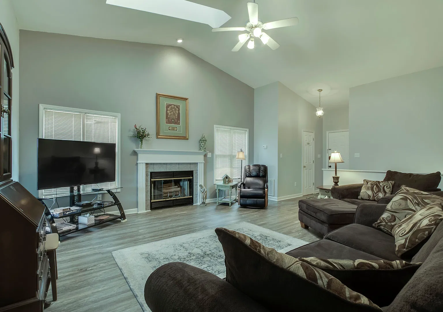 511 Cimarron Circle - 1 — Photo 3