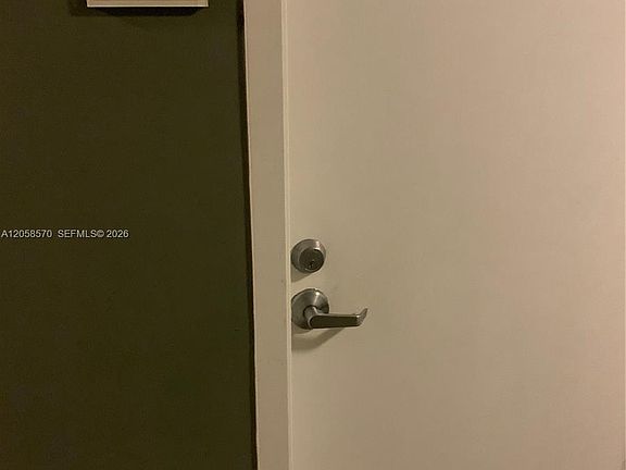 2nd image of 90 SW 3rd St APT 3910