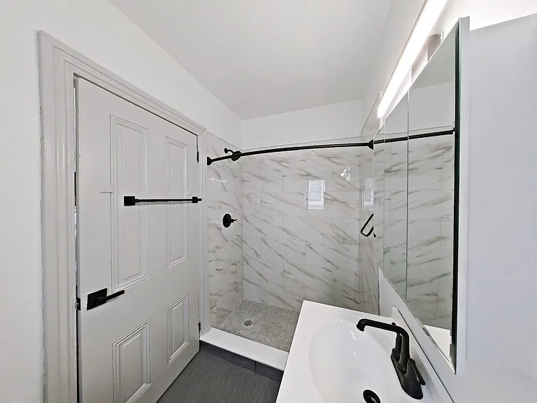 355 Lyceum Ave #3 — Photo 7
