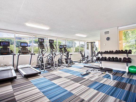 4th image of 8855 Fontainebleau Blvd #71-202