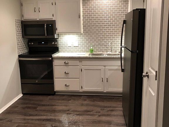 2nd image of 5224 N 84th St