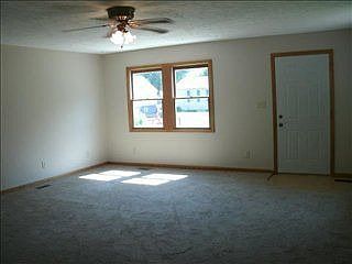 2nd image of 407 Glenwood Dr