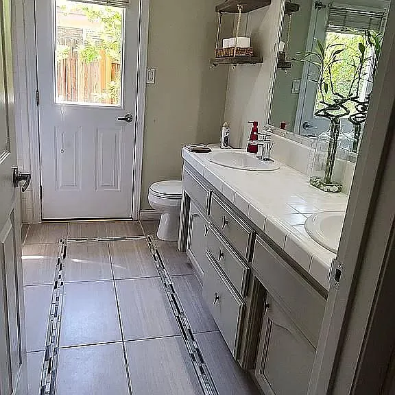 10918 Rosslyn Ln — Photo 13