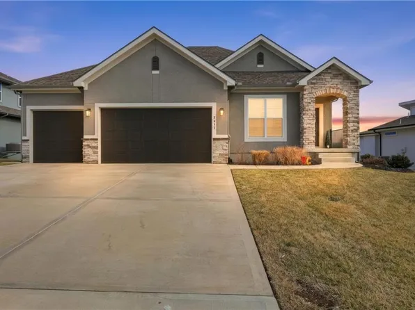 2617 SW Hook Farm Ln, Lees Summit, MO 64082