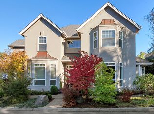 2 Morningview Pl, Lake Oswego, OR 97035