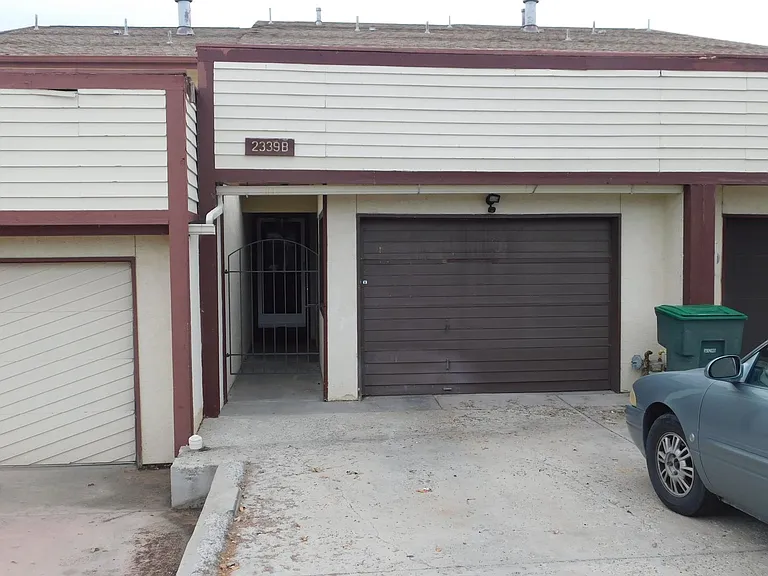 2339 Rattlesnake Ct #B — Photo 2