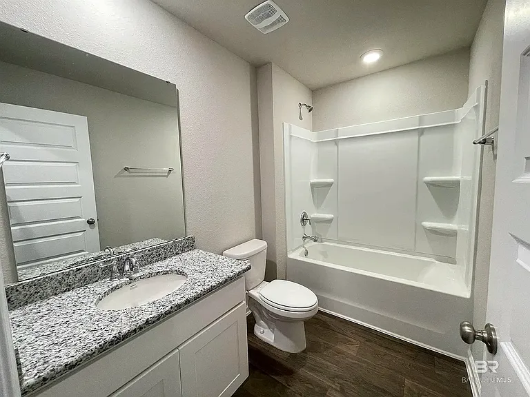 20651 Mercury Dr — Photo 10