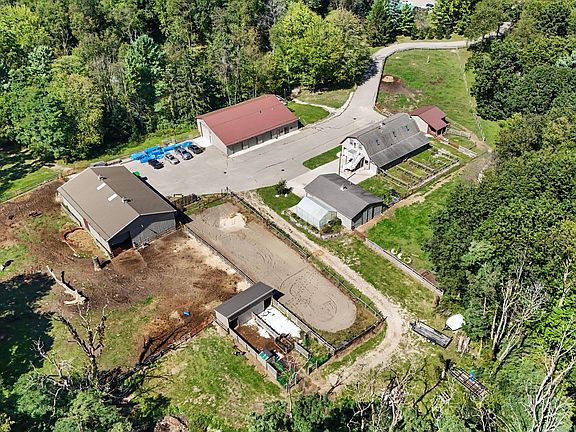 5th image of 10739 Baldwin Rd