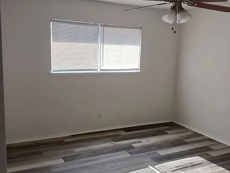 282 Mockingbird Ln — Photo 6