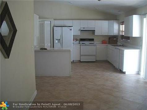 4th image of 1882 NW 97th Ave