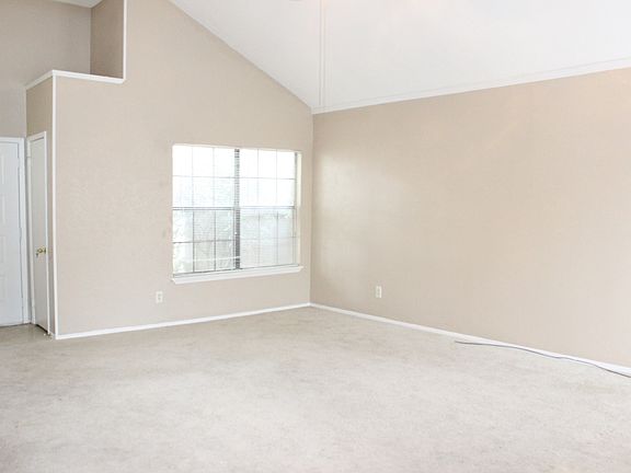 3rd image of 2325 Clareton Dr