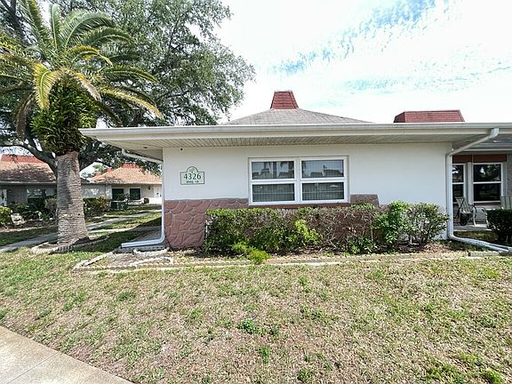 3rd image of 4326 Tahitian Gardens Cir #14E
