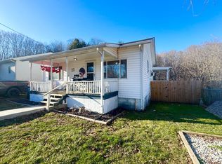 413 Abney Rd, Beaver, WV 25813