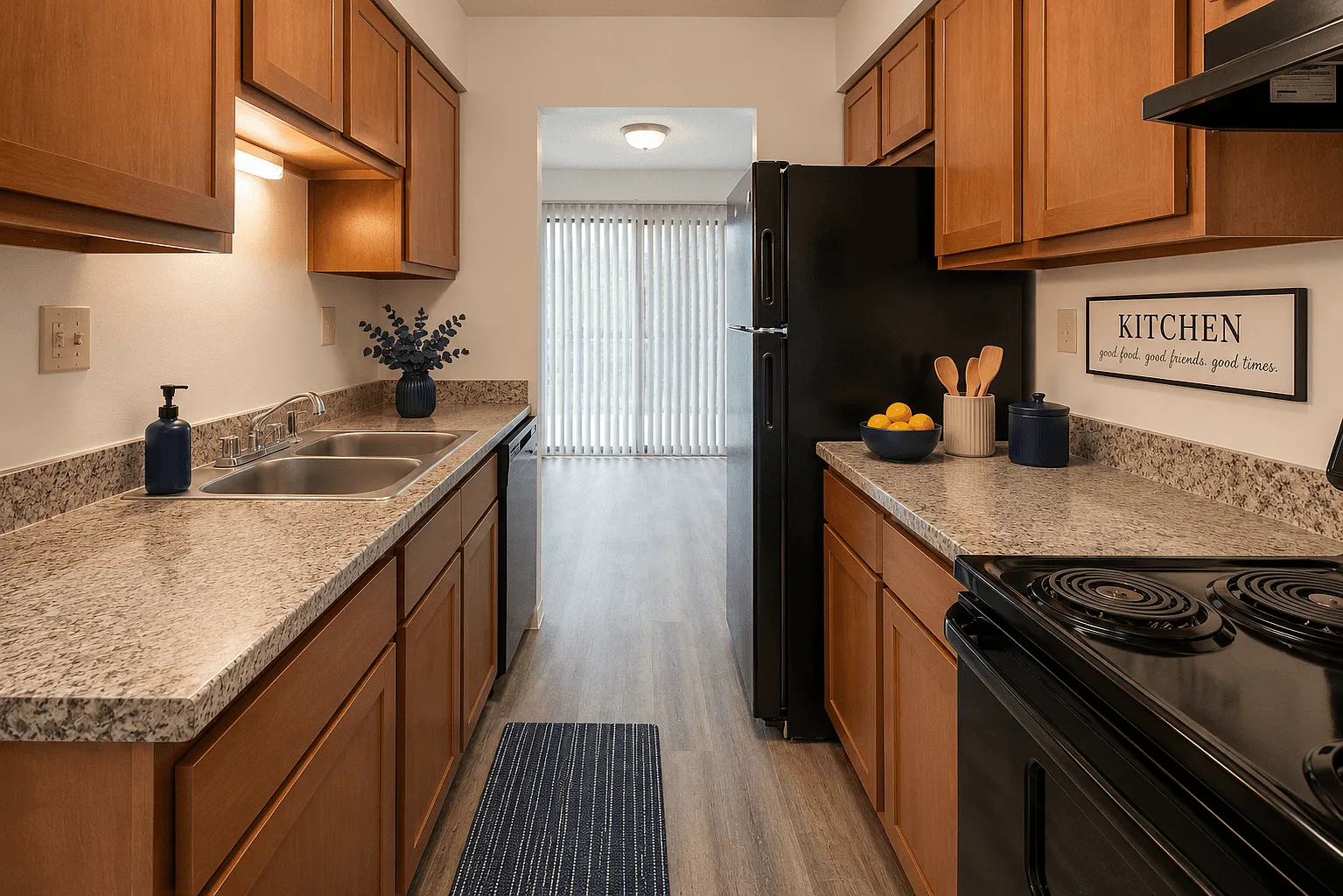 Lake Camelot Apartments — Photo 2
