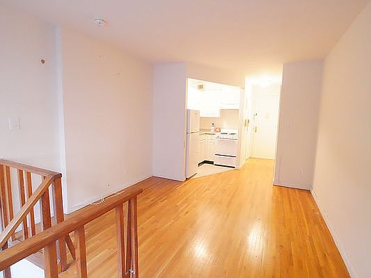 4th image of 315 E 85th St APT 1A