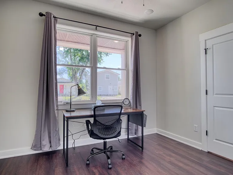 2130 Gent Ave — Photo 14