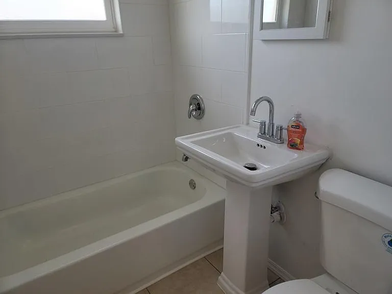 1700 Chaucer Rd — Photo 19