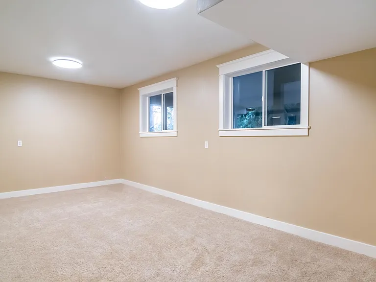 12840 NE 88th St — Photo 55