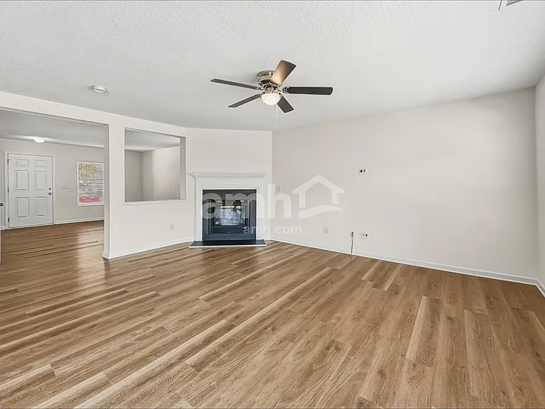 406 Averasboro Dr — Photo 6