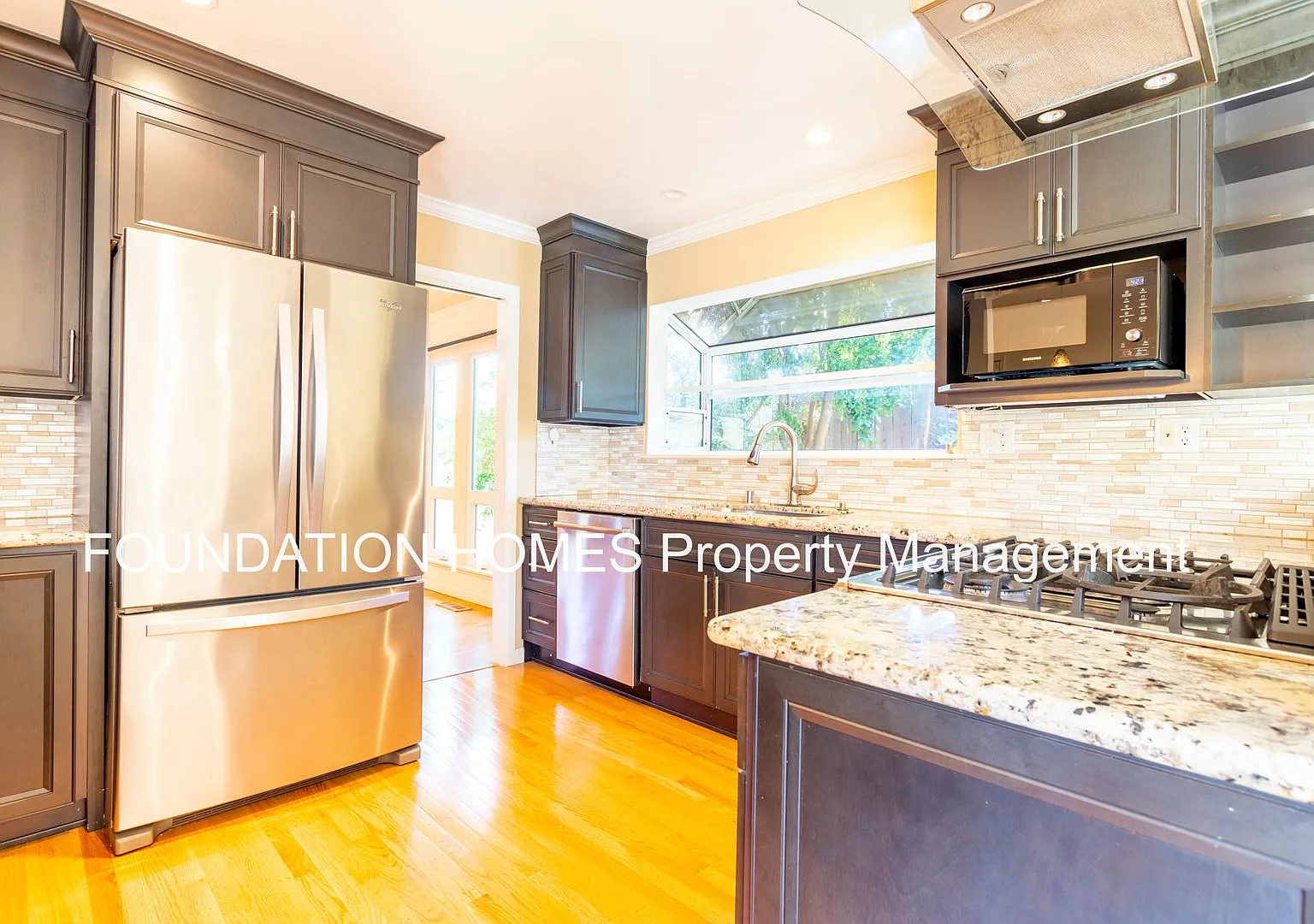 VIDEO! Available Now in Hillview - Updated 3bd w/Pool & Hot-tub — Photo 4