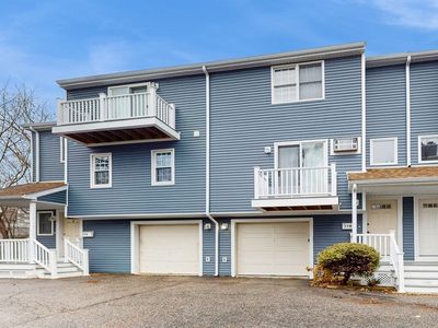 77 Mount Vernon St #B, Somerville, MA, 02145