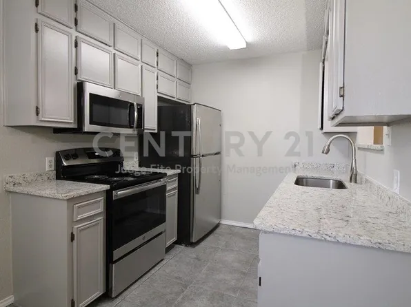 104 Woodie Way APT C, Fort Worth, TX 76108