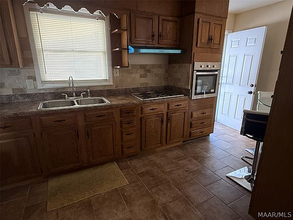 4th image of 825 Goldwire St SW