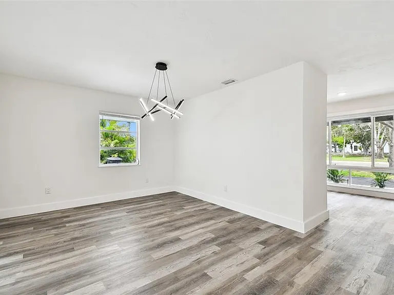 4461 Shore Acres Blvd NE — Photo 10