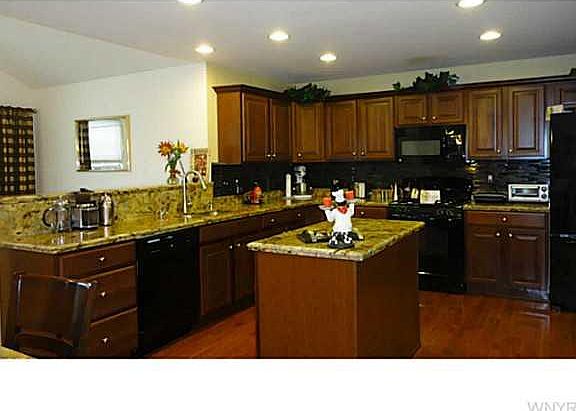 4th image of 111 Waterford Park
