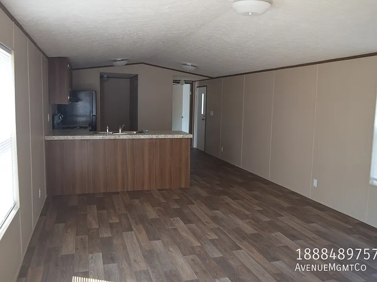 312 Old Tavern Ln #312 — Photo 4