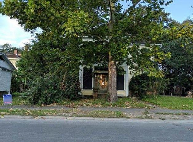 1st image of 423-A Charles St