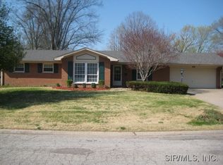 629 Springdale Dr, Belleville, IL