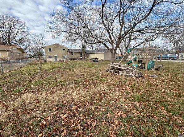 625 Jarboe St, Burlington, KS 66839